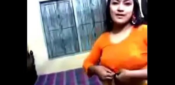  Bangali Muslim Girl showing Nude.......